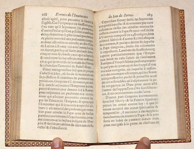 INVENTAIRE DES ERREURS, FABLES ET DESGUISEMENS REMARQUABLES EN L'INVENTAIRE GÉNÉRAL DE L'HISTOIRE DE FRANCE DE IAN DE SERRES.