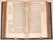 LES ESSAIS de Michel, Seigneur de Montaigne. Nouvelle édition exactement purgée des défauts des précédentes, selon le vray original: Et enrichie & augmentée aux marges du nom des Autheurs qui y sont citez, & de la Version de leurs Passages; Avec des observations très importantes & nécessaires pour le soulagement du Lecteur. [3 volumes]. par MONTAIGNE (Michel de). - Image 10