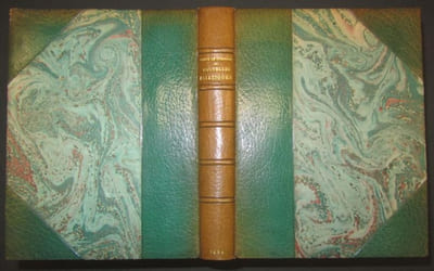 Nouvelles Asiatiques. Ouvrage orné de sept hors-texte gravés à l'eau-forte et de quarante vignettes par Maurice de BECQUE.