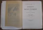 L'Assaut du Mont Everest. 1922. Avec cartes et illustrations. Traduction française par A. de Gruchy et le Commandant E. Gaillard M.C. . [ALPINISME] - ...