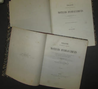 Traité théorique et pratique des moteurs hydrauliques contenant les notions préliminaires sur l'hydraulique, les calculs et tables sur les dépenses d'eau, les applications aux roues à aubes planes et à aubes courbes, aux roues à auget recevant l'eau sur le sommet et sur le côté, et aux turbines ou roues horizontales de divers systèmes. Nouvelle édition, entièrement refondue et accompagnée d'un Atlas de 20 planches in-folio, avec un grand nombre de figures sur bois insérées dans le texte.