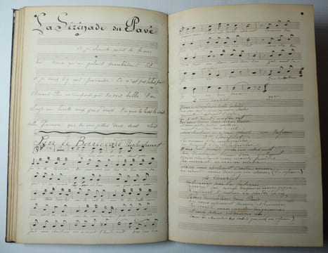 Livre de partitions musicales et chansons entièrement manuscrit. undefined