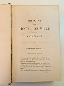 Histoire d'un hôtel de ville et d'une cathédrale