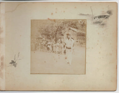 Japon.Japan .2 Photos Albuminées. Danses des enfants. 1880