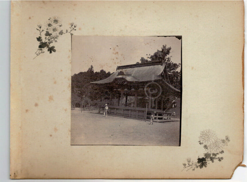 Japon.Japan .2 Photos Albumin&eacute;es.  Temple et village. 1880. 