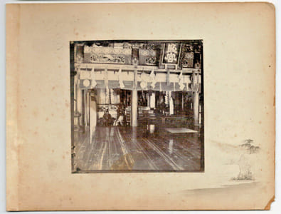 Japon.Japan .2 Photos Albuminées. Temple et intérieur. 1880