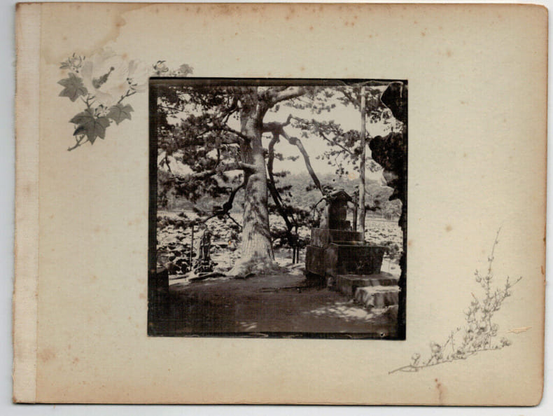 Japon.Japan .2 Photos Albumin&eacute;es. Statuts et chute d'eau. 1880. 