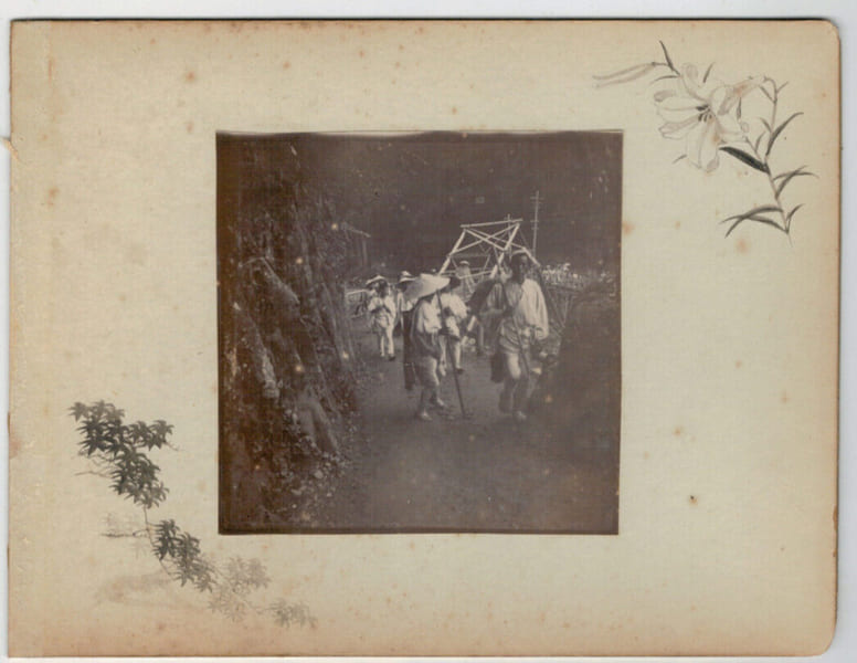Japon.Japan .2 Photos Albumin&eacute;es. Paysans 1880. 