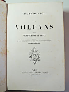 Les volcans et les tremblements de terre.