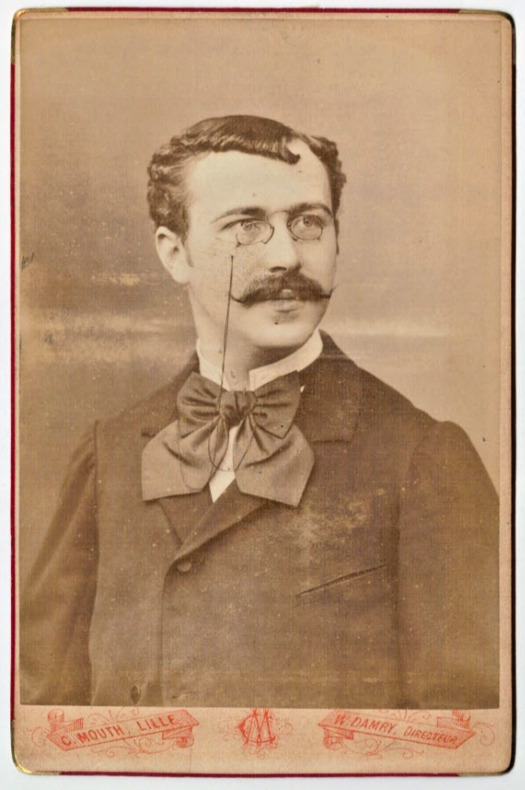 Photographie C. Mouth, Lille ( France) 1889. D&eacute;dicac&eacute;. 