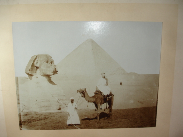 VOYAGE EN EGYPTE / PHOTOGRAPHIE XIXe 54cm X 43 cm. VOYAGE EN EGYPTE 