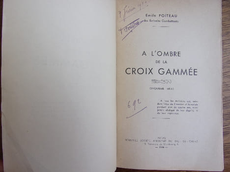 A l'Ombre de la croix gammée. Émile Poiteau des écrivains combattants.