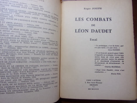 Les combats de Léon Daudet ( essai ). Roger Joseph