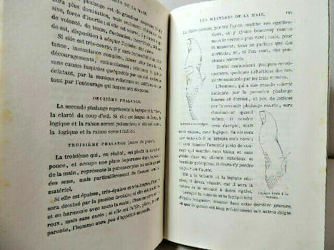 Les mystères de la main, révélés et expliqués. Ad. Desbarrolles
