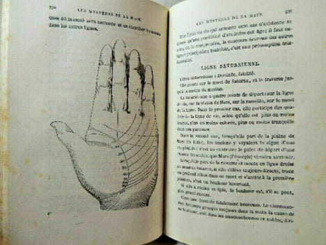 Les mystères de la main, révélés et expliqués. Ad. Desbarrolles