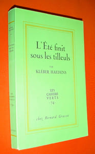 L'été finit sous les tilleuls.