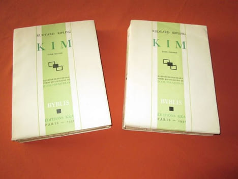 KIM. (2 tomes).- Illustrations en couleurs de Charles Fouqueray.. KIPLING (Rudyard)