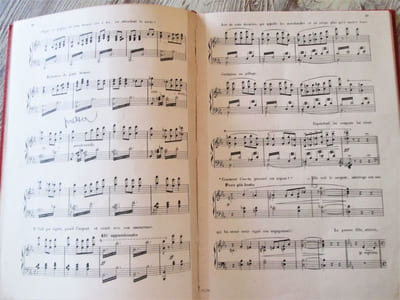 LOT DE 2 PARTITIONS : Une aventure de la Guimard, Ballet en un acte - Véronique, Opéra comique en 3 actes de A. Vanloo & G. Duval.