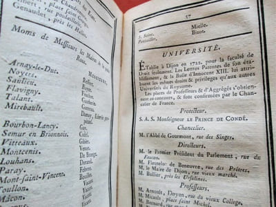 Almanach de la province de Bourgogne et particulièrement de la ville de Dijon, pour l'année 1769.