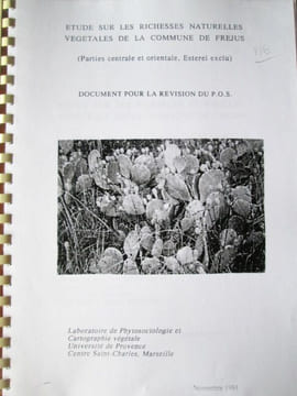 Etude sur les richesses naturelles végétales de la Commune de Fréjus (parties centrale et orientale, Estérel exclu). 2 parties en 2 tomes.. LAVAGNE ...