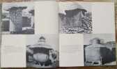 Architecture sans architecte.- Architecture Without Architects.. RUDOFSKY Bernard (Vienne 1905 - New York 1988) 