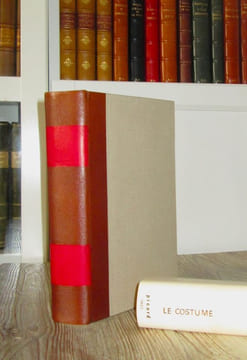 Manuel d'archéologie française depuis les temps mérovingiens jusqu'à la Renaissance - T.3 : LE COSTUME.. ENLART (Camille)