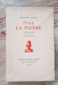 Ôtez la pierre.