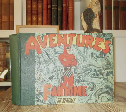 UOMO MASCHERATO (The Phantom : Aventures du Fantôme de Bengale).- Album relié de 35 récits complets : L'uomo mascherato - Il fantasma che cammina - ...