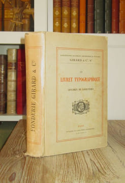 Le Livret typographique, spécimen de caractères.. Deberny & Tuleu - GIRARD