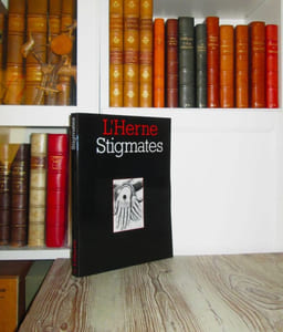 STIGMATES. Les Cahiers de l'Herne n° 75.