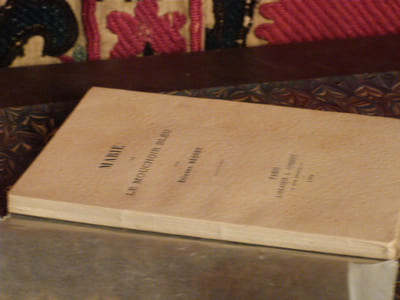 Marie ou le mouchoir bleu. Notice littéraire par Adolphe Racot, Six Compositions par de Sta gravées par Abot.