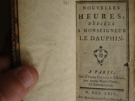 Nouvelles heures dédiées à Monseigneur le Dauphin.. undefined