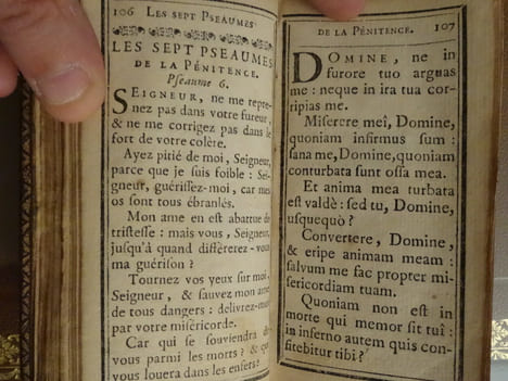 Nouvelles heures dédiées à Monseigneur le Dauphin.. undefined