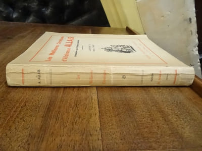 Les Meilleures Chroniques d'Alphonse Allais présentées par Pierre Varenne. Illustrations de Pierre le Trividic.