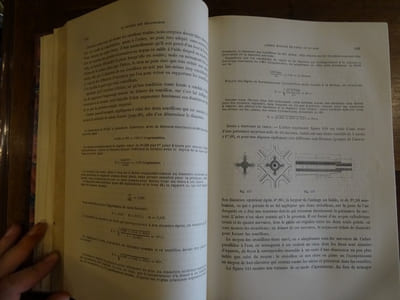 Le Vignole des Mécaniciens sur la construction des Machines. Types et proportions des organes qui composent les moteurs, les transmissions de mouvement et autres mécanismes.

