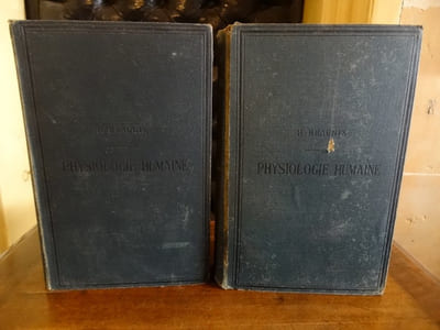 Nouveaux éléments de physiologie humaine comprenant les principes de la physiologie comparée et de la physiologie générale.