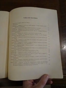 L'Hôtel de l'Intendance de Champagne, aujourd'hui Préfecture de la Marne.
. Berland, J.