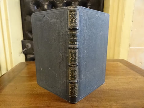Biographies nationales. Lazare Hoche général en chef des armées de la Moselle, d'Italie, des côtes de Cherbourg, de Brest et de l'océan, de ...