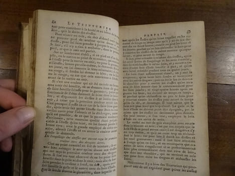 Secrets concernant les arts et métiers. [Le Teinturier parfait].. [Anonyme]