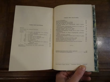 Moeurs et coutumes des esquimaux. Avant-propos et traduction du Dr George Montandon. Préface de Diamond Jeness.
. Birket-Smith, Kaj.