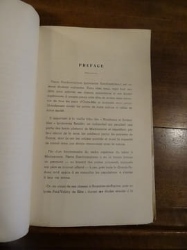 Madagascar et les croyances et coutumes malgaches, préface de Jean d'Esme.
. Randrianarisoa