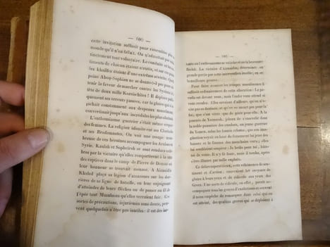 Histoire Politique des Peuples Musulmans depuis Mahomet jusqu'à nos jours, suivie de considérations sur les destinés future de l'orient.. Barrau