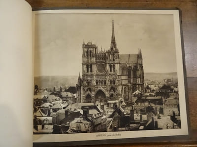 Cathédrale d'Amiens, 10 vues éditées par R. Caron.