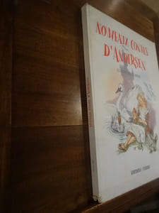 Nouveaux Contes d'Andersen. Illustrations de Maraja.