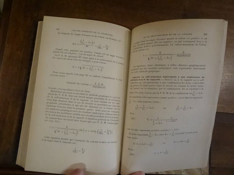 Etude analytique et graphique des courants alternatifs.

. Bedell, [Frédérick], Crehore, [Albert Cushing]