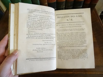 Bulletin des lois de l'empire français. 4ème série. T.1, 2, 3, 4, 5, 8, 9, 12, 13, 14, 15, 16, 17.
