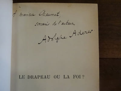 Le drapeau ou la foi ?