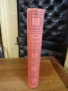 Les Quatre évangiles, Traduction nouvelle avec le texte latin de la vulgate et des notes tirées des saints Pères, approuvée par monseigneur l'évêque de Nîmes. Edition Illustrée de cent gravures publiées à Anvers en 1595. 