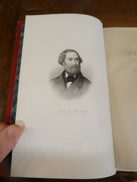 Biographie de Alfred de Musset, sa vie et ses oeuvres. Avec fragments inédits en prose et en vers et lettres inédites.. Musset, Paul de.