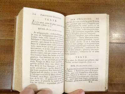 Conduite pour passer saintement le temps de l'avent. Où l'on trouve chaque jour une pratique, une méditation et des sentimens sur l'évangile du jour, et des sentences  de la sainte Messe et un point de la passion de N. S. Jésus Christ.